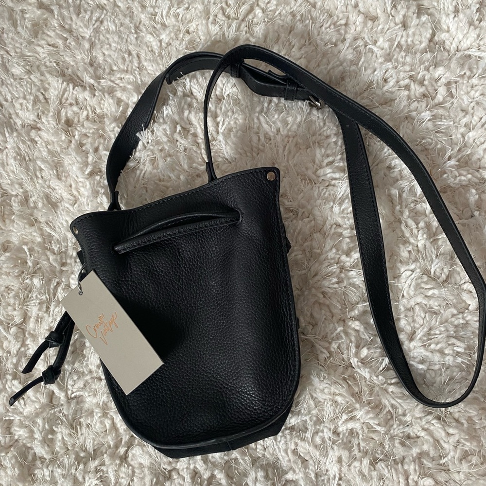 Crown vintage genuine leather purse
